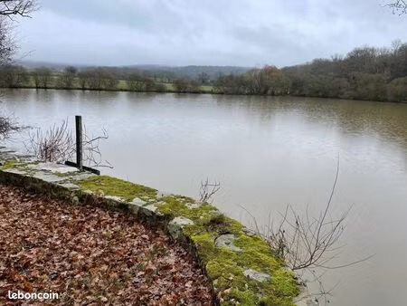 etang d'exception 1.5ha au milieu de la nature