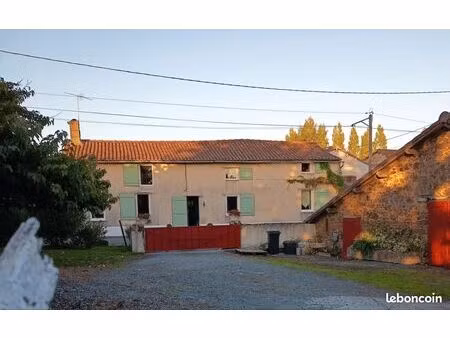 maison de campagne avec gîte et chambres d 'hôtes