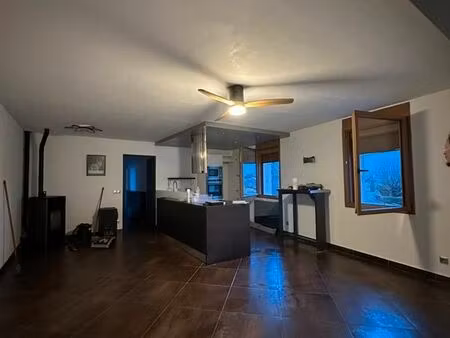 appartement 90m² - 3 chambres - 980