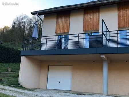 appartement 3 pièces 64 m² meublé