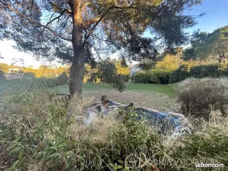 terrain 700 m² montbazin