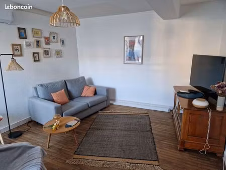 maison meublée située en centre-ville