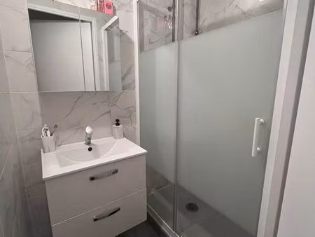 f3 56m2 en résidence privée