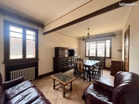 maison 5 pièces 93 m²