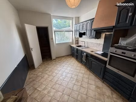 t3 62m2 centre vibraye à louer