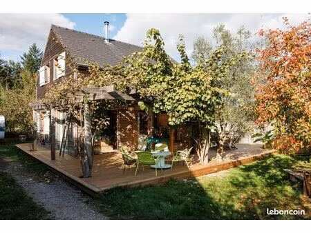 320.000 : idéal futurs acquéreurs sensibles à l’écologie  désireux d’être proche de la nat