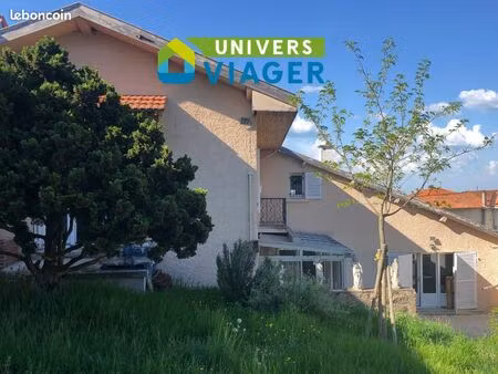 maison 7 pièces 280 m²
