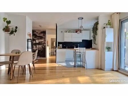 t2 meublé 52 m2 balcon