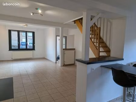 maison familiale entièrement refaite à neuf – centre de steenvoorde – 4/5 chambres – grand