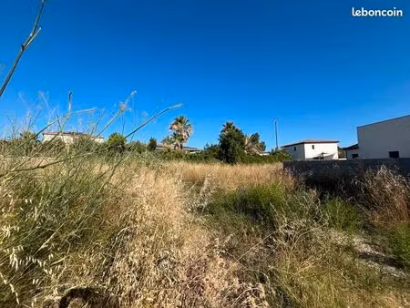 terrain 472 m² gigean