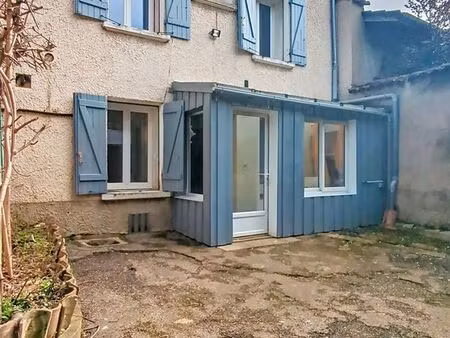 maison de ville 90m2 avec dépendances a aménager