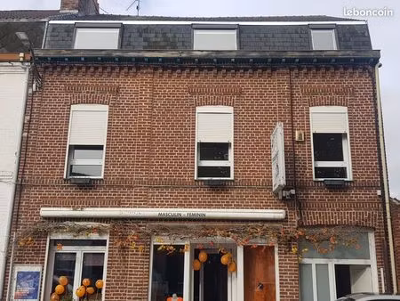 immeuble 2lots 270 m2 a vendre