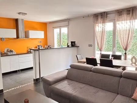 appartement t2 de 56 m² dans résidence sécurisée avec jardin et garage