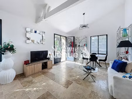 appartement mougins 4 pièces 100 m² avec stationnement et terrasse