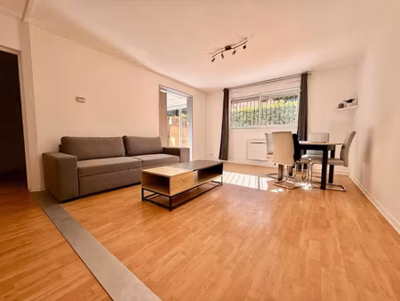 location meublée appartement 2 pièces 55 m² à toulouse (31000)  850 €