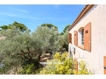 toulon bas faron - maison t6 - 166m2 - vue degagee - parcell