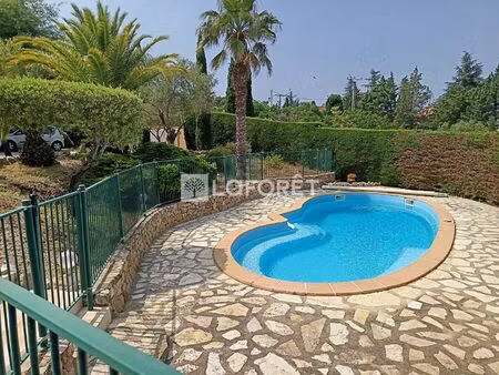 maison camélas 4 pièces avec piscine.