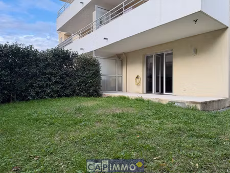 t3 la garde rez de jardin dans copropriete fermee avec parki