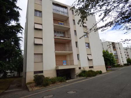 location appartement 2 pièces 52 m² à saint-jean-de-braye (45800)