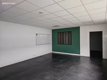 bureau 70m2 neuf + clim | cergy prefecture