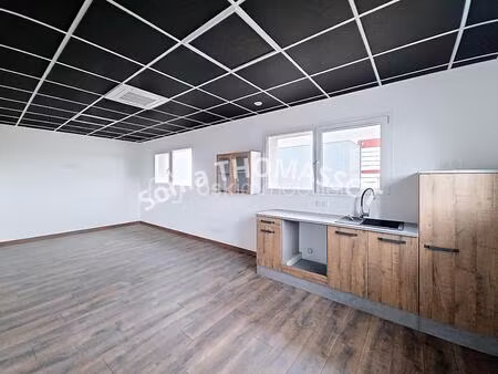 bureau de 350 m² à saint-usage