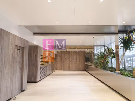 parking couvert et securise /avenue philippe auguste 75011