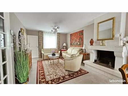 maison 5 pièces 148 m²