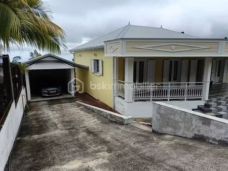 maison de 118 m² à le tampon