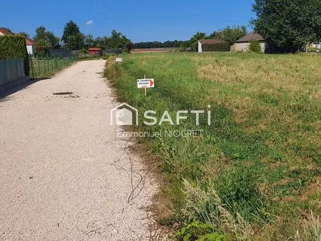 terrain 737 m² seurre