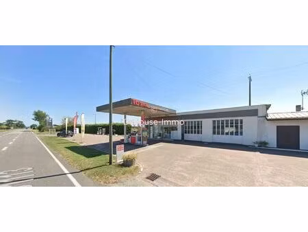 saint pierre d'aurillac  station service total  2 garages et 1 maison
