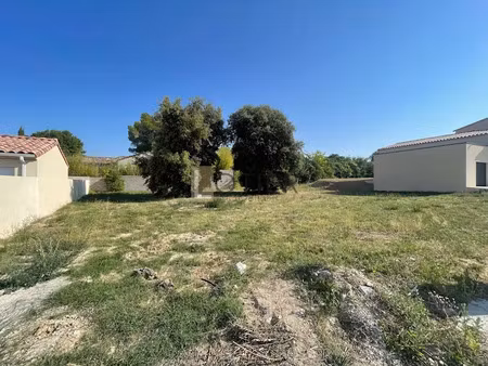 vente terrain 840 m² à uzès (30700)  214 000 €