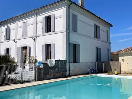 maison de maître charente maritime