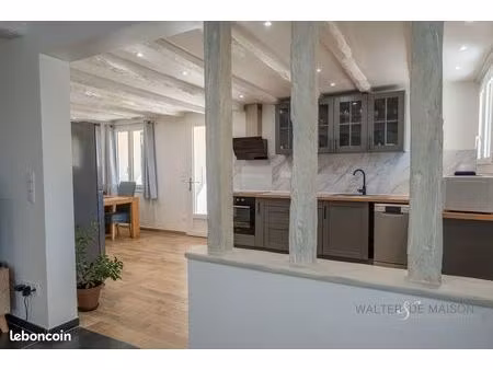 maison 8 pièces 210 m²