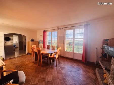 maison 7 pièces 146 m²