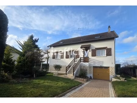 maison 7 pièces - 180 m²
