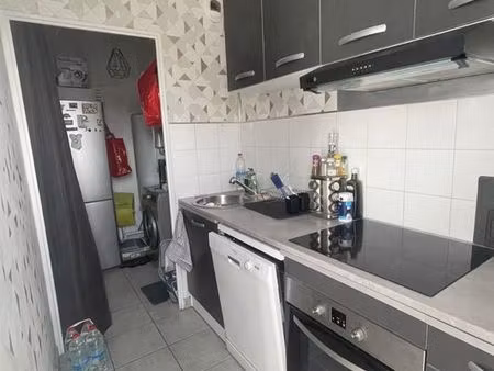 location lumineux appartement 47m² brignais centre