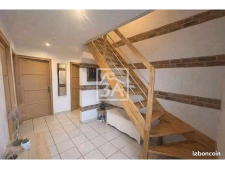 pavillon 7 pièces 122 m²