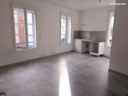 appartement t2 30m2 centre st marcellin