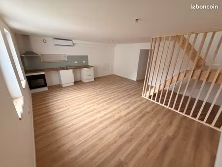 ? appartement rénové 2 chambres – centre-ville de bléré