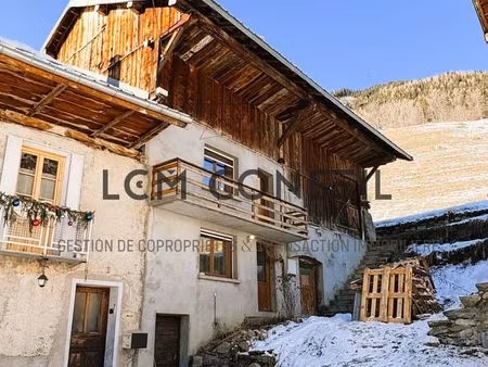 propriété 5 pièces 63 m²