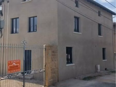 lentilly maison de village 140 m2 à rénover