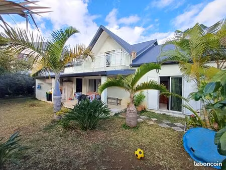 villa 5 pièces 171 m²