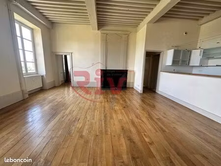 appartement 3 pièces 81 m²