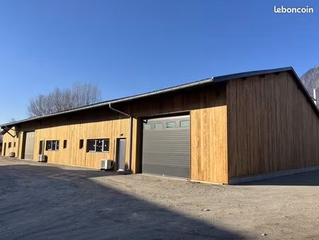 locaux a louer- 230m2 / 460 m2 / 660 m2