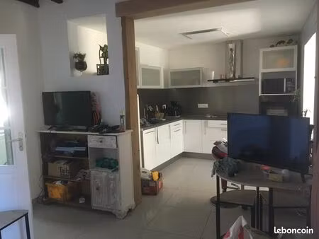 location maison de ville sillé le guillaume