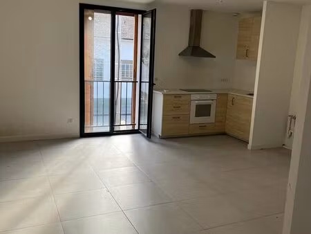 studio à louer – pernes-les-fontaines (84210) – avenue de la gare