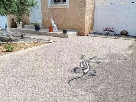 maison agréable et coin tranquille