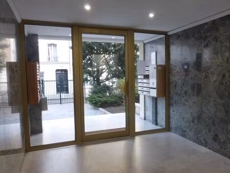 location appartement 1 pièce 24 m² à colombes (92700)