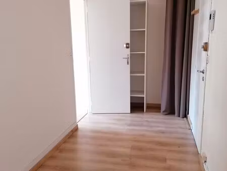 bureaux 66 m² le mans