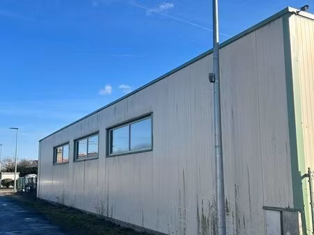 local à vendre 420m2